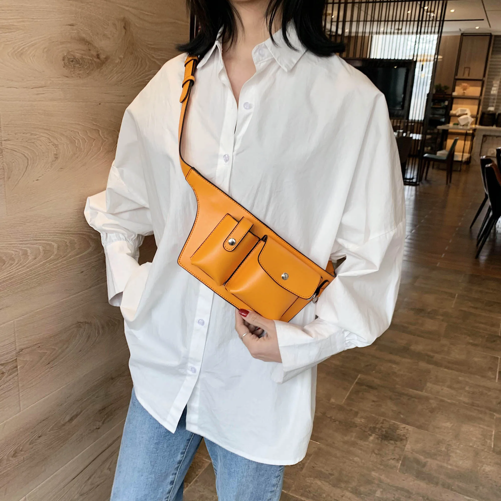 

Jin Mantang High-quality PU Waist Bag Female 2021 New Fashion Waist Bag Casual Ladies Handbag Travel Portable Female Waist Bag