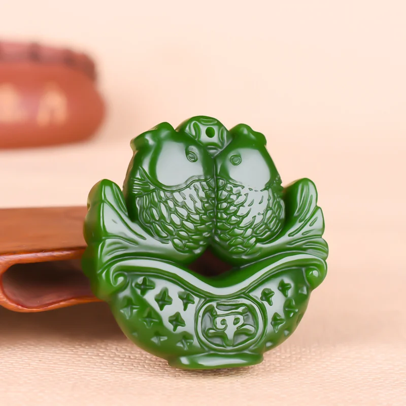 

Chinese Green Jade Fish Pendant Double-sided Carved Necklace Natural Jadeite Charm Jewellery Amulet Fashion for Men Women Gifts