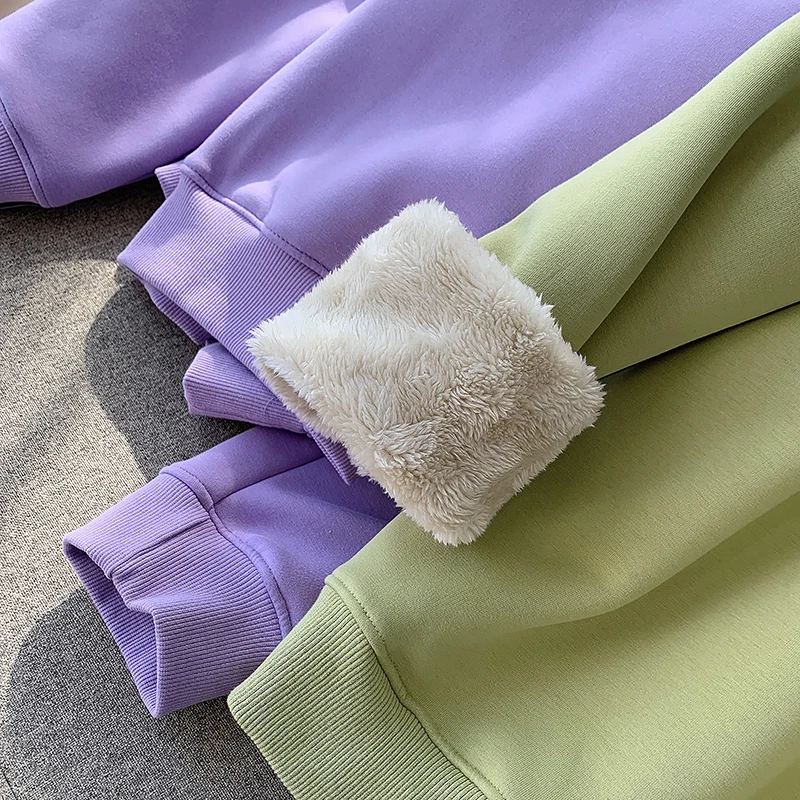 Женский свитшот с круглым вырезом зимний надписью модель 1222-126 в Корейском стиле