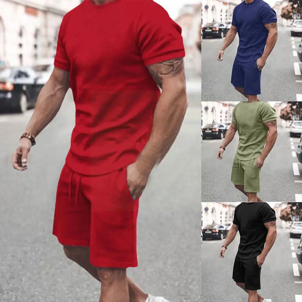 

Мужской спортивный костюм из футболки с коротким рукавом и шортов, R7p2