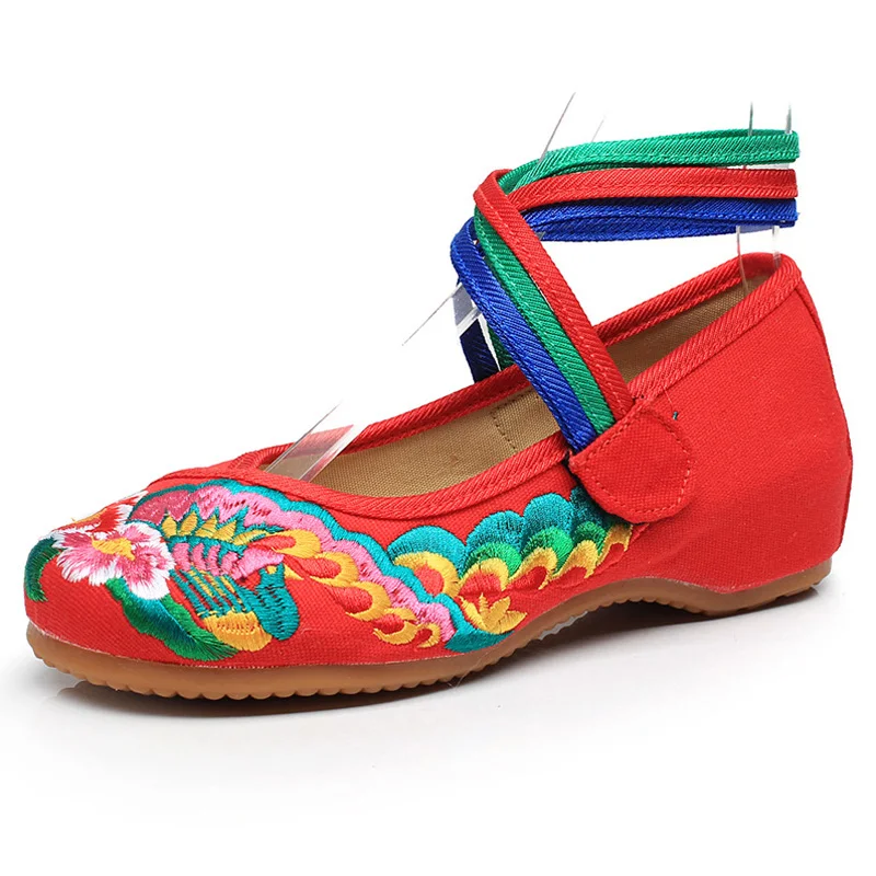 Туфли женские тканевые с вышивкой удобная повседневная обувь в китайском стиле