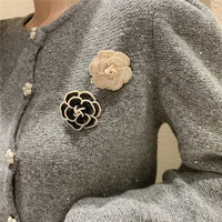 luxury design camellia pearl brooch for woman wedding collar buckle clothing accessories brooch gift
