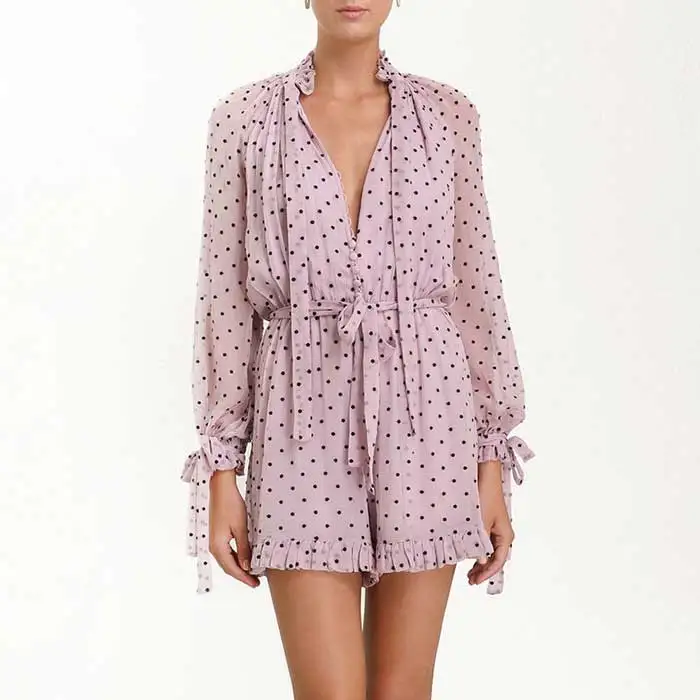 Женский розовый комбинезон в горошек повседневный с длинными рукавами и поясом