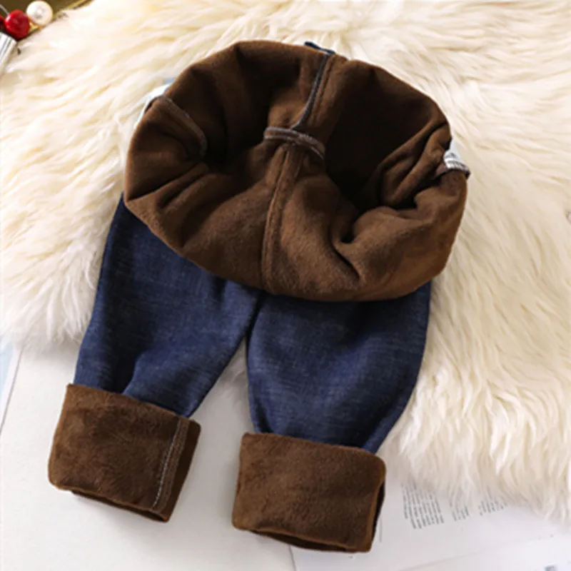 Женские зимние теплые джинсы эластичные мягкие черные с бархатной подкладкой