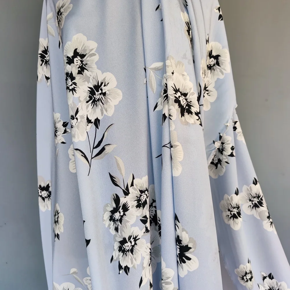 

Pure silk charmeuse silk crepe silk mulberry silk blue with white black flowers silk fabric meter pure silk crepe fabric
