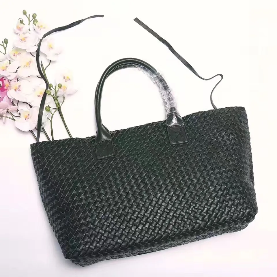 

2019 brand designer high quality leather woven women's handbag large capacity handbag leather woven handbag