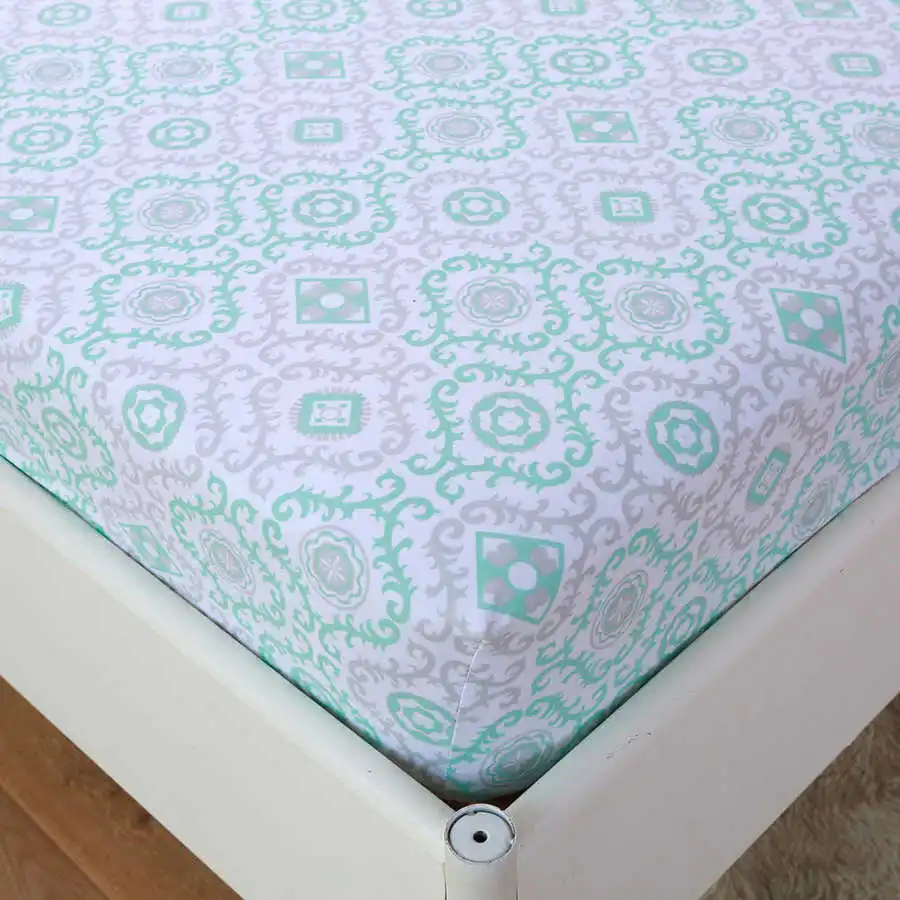 

Flat sheet and pillowcase with 4pcs polyester floral bedding set