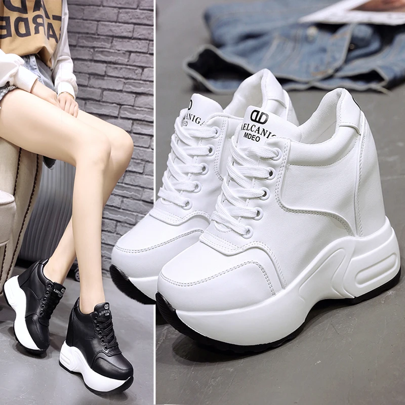 Женские кроссовки на платформе 10 см белые дышащие танкетке повседневная обувь