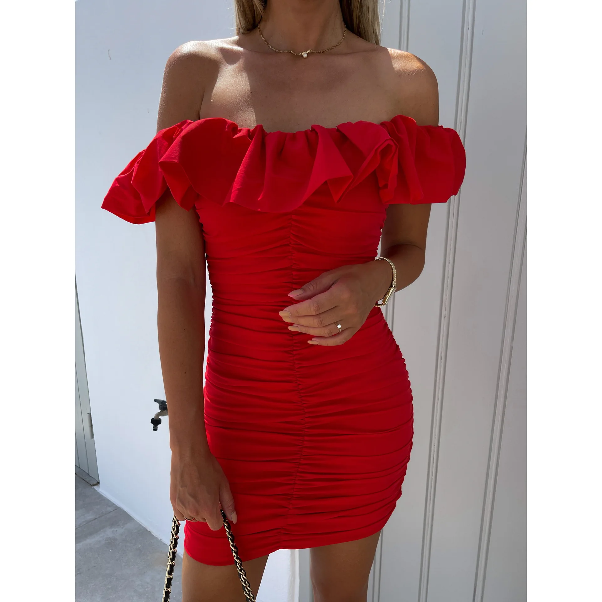 

2021 Summer New Ladies Dress Sexy One-Line Collar Slim Holiday Style Folds Unique Prom Elegant Streetwear