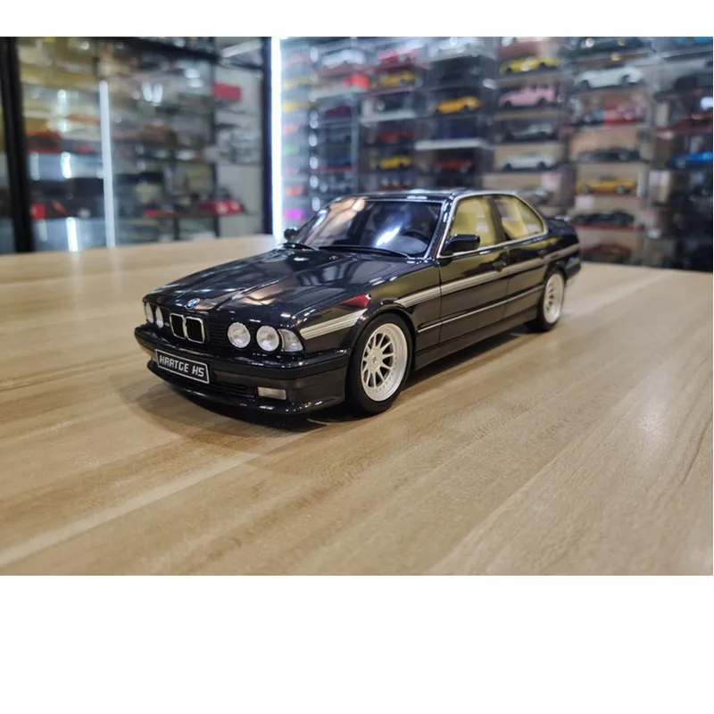 

OTTO1 :18 BMWs Hartge H5 V12 (E34) Sedan Resin material model collection car