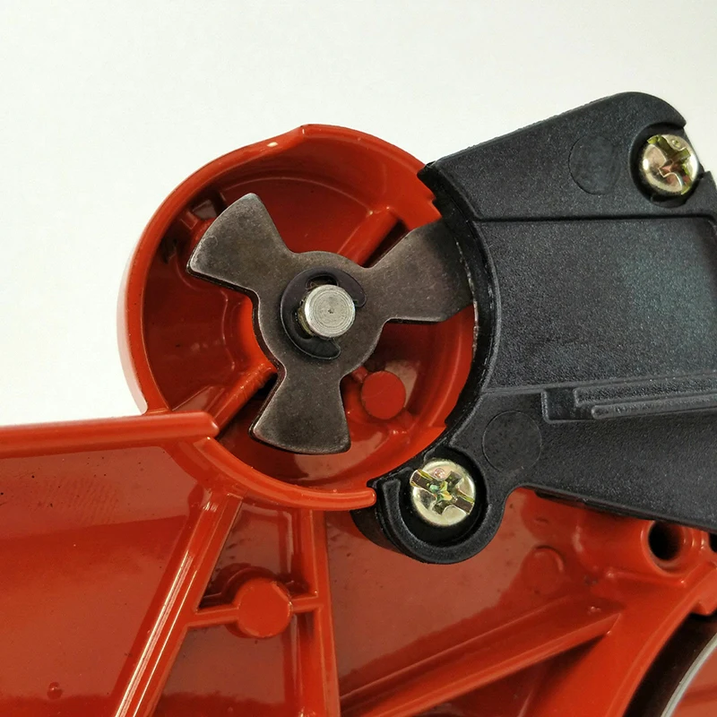 

Sprocket Cover Fits For Husqvarna 340 345 346XP 350 351 353 357 359 # 537107801