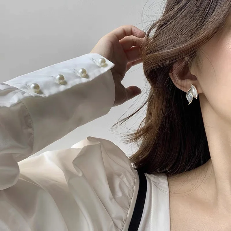 

earrings French dripping leaf earrings female personality temperament simple ins cold wind earrings Wholesale