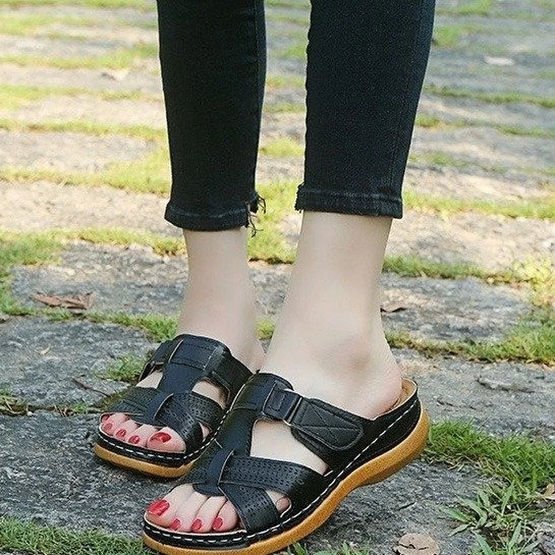 

Explosive style wedge heel plus size women's casual sandals fashion slippers platform wedge heel non-slip hole beach shoes Cozy