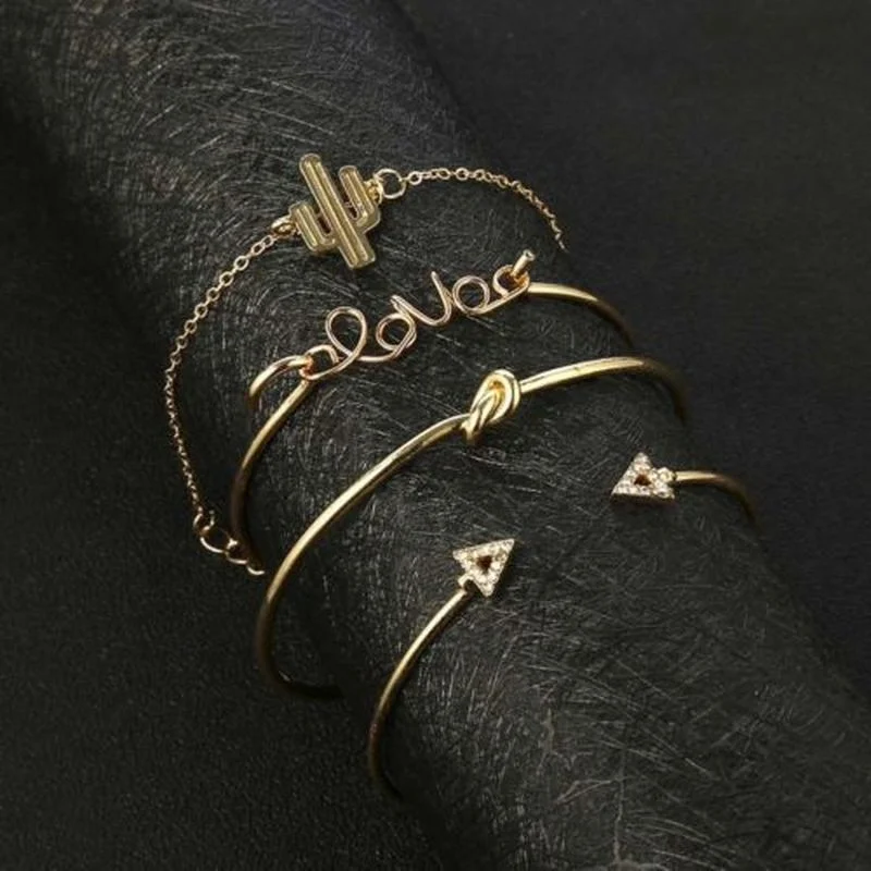 

4 Pieces/set Ladies Golden Triangle Romantic Love Cactus Open Chain Bracelet Bracelet Charm Bracelets Jewelry for Women Gift
