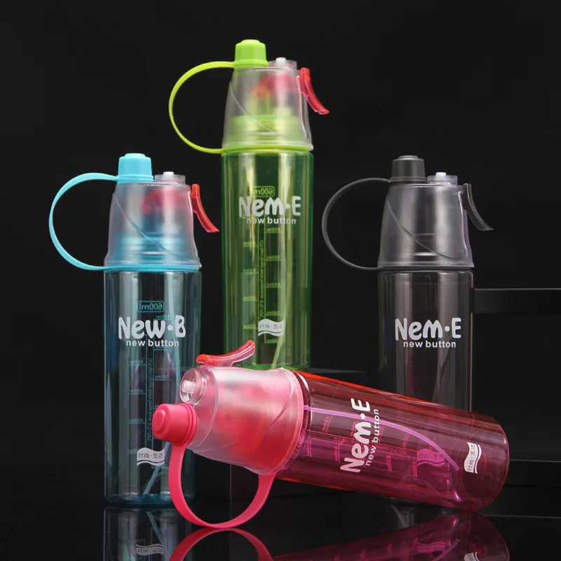 

Sports spray cup, plastic outdoor water bottle, cooling water bottle, creative gift spray cup