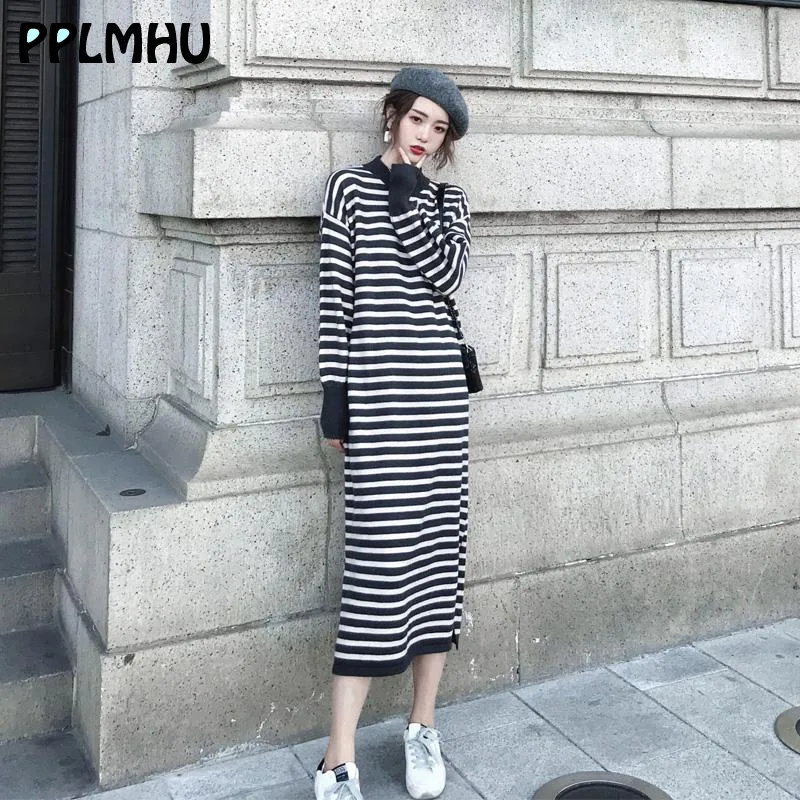 Повседневное вязаное платье водолазка свободного кроя женская зимняя уличная