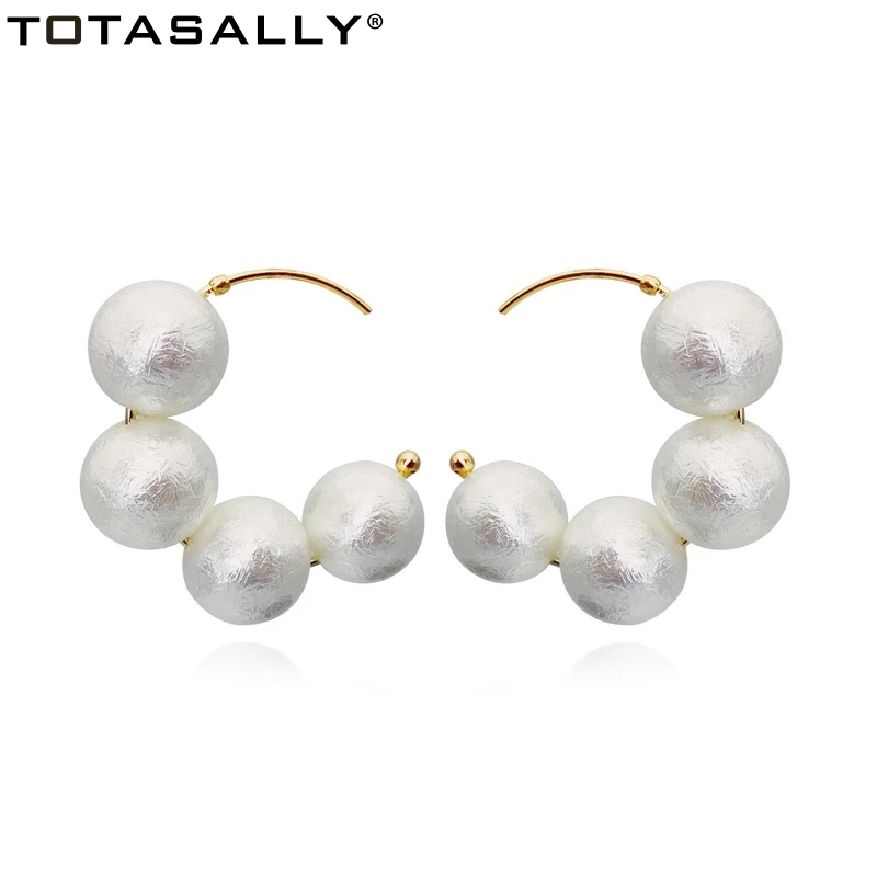 

TOTASALLY Women Imitation Pearl Earrings Baroque Pearl String hoop Earrings Women Vintage Earrings Party Jewelry