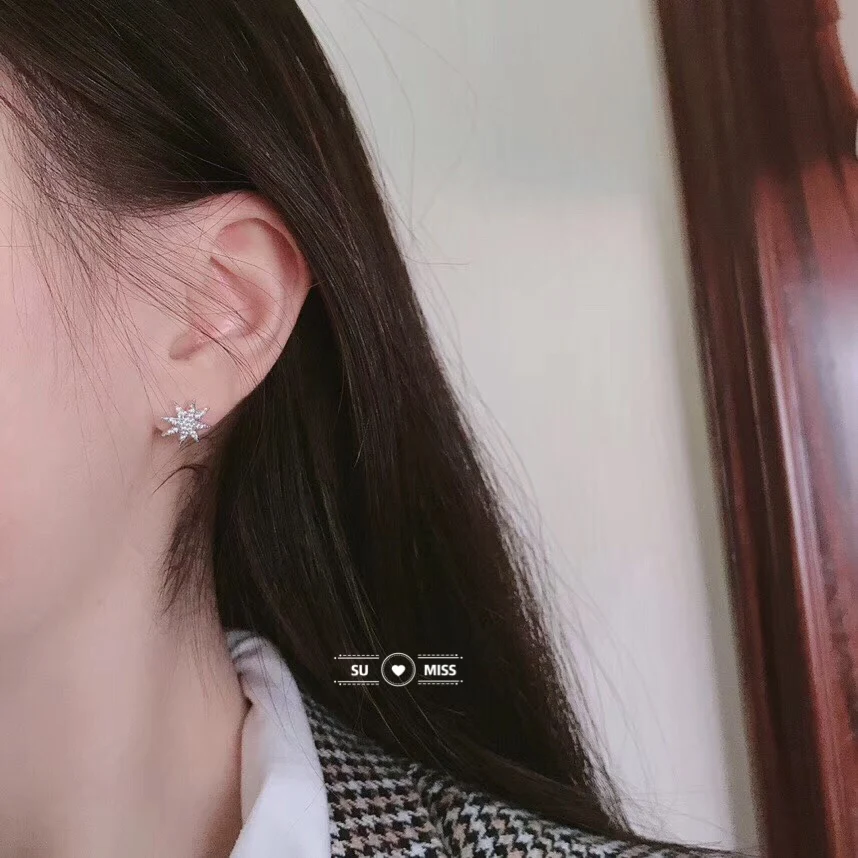 

Free Shipping Korean AAA+ Clear Cubic Zirconia Small Stud Earrings for Women Star Shape Earrings Fashion Jewelry
