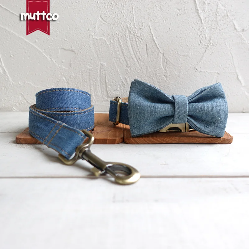 

MUTTCO розничной продажи self-дизайн воротник Жан ручной работы воротник темно синий и коричневый 5 размеров ошейник или поводок с галстук-бабоч...