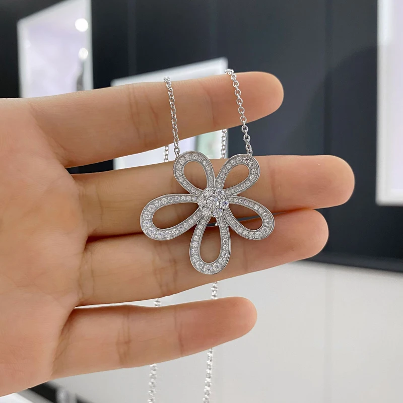 

Hot Sale 100% 925 Sterling Silver Created Full Flower high Carbon Diamond Lucky Pendant Necklace For Women Party Fine Jewelry