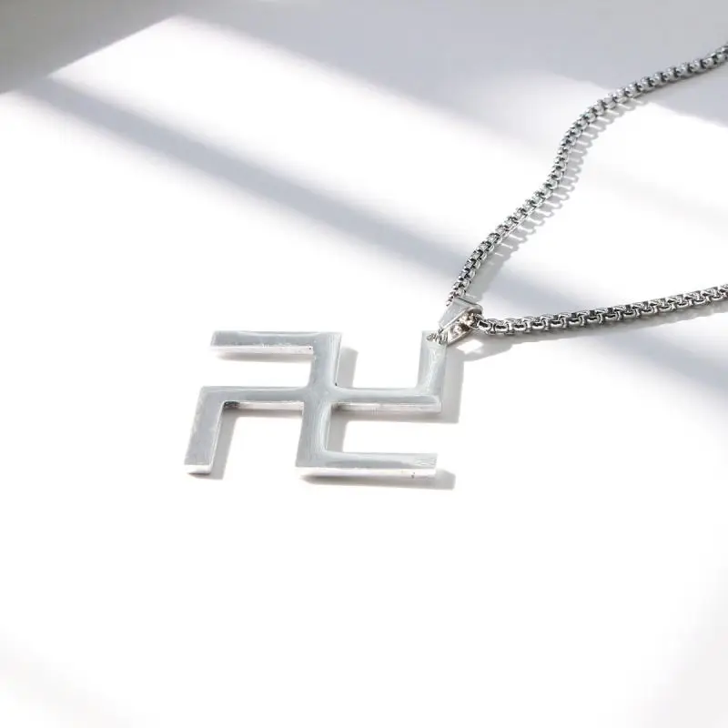 

Mens and Womens Fashion Trendy Titanium Steel Pendant Domineering Fashion Simple Universal Character Pendant Necklace Jewelry