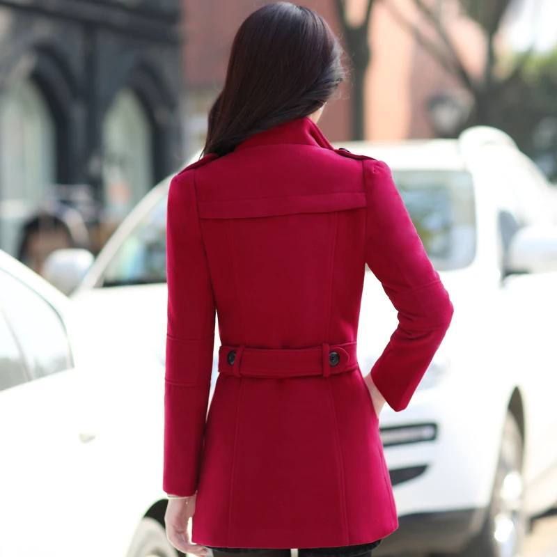 Женское двубортное пальто с отложным воротником приталенное шерстяное ярких