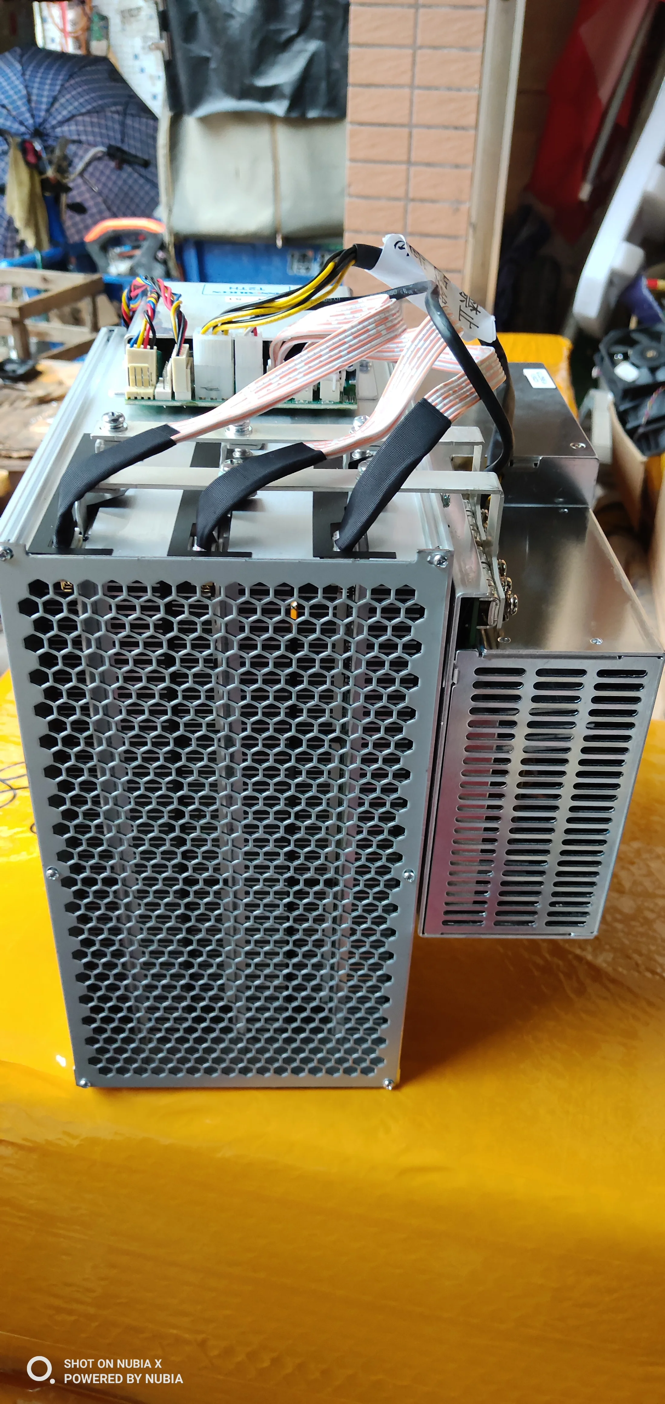 Майнер Innosilicon T2T 37TH/s SHA256 для биткоинов BTC BCH лучше чем WhatsMiner M3 M20S M21S Antminer S9 S17 T17 S17e T17e