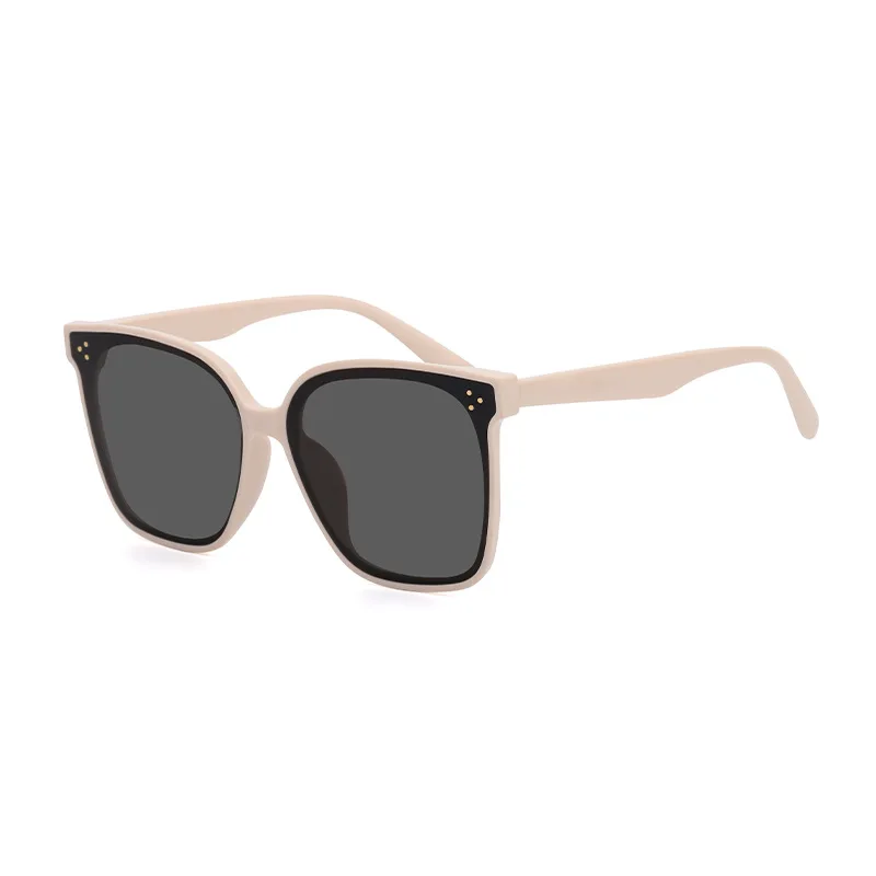 

GM Same V Brand Polarized Sunglasses Female Her Ultra Light Tr-90 Net Red Sun Yizhen Same Style Korean Fashion Sunglasses