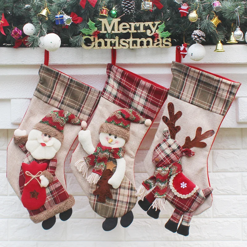 

1pcs Christmas Decoration Socks Snowman Santa Claus Elk Print Christmas Candy Gift Bag Fireplace New Year Gift Storage Socks