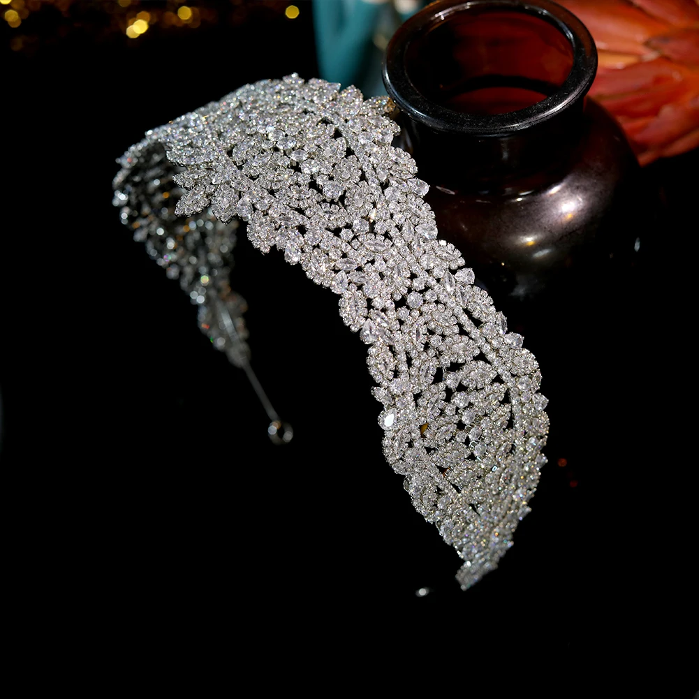 Женская тиара в стиле барокко с фианитом | Украшения и аксессуары