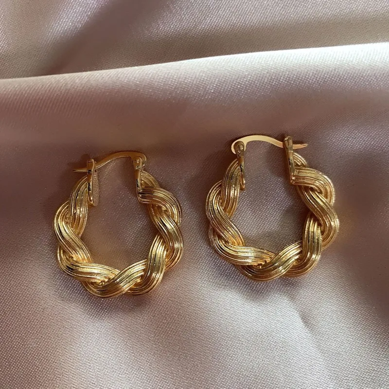 

Retro temperament twist circle brass plated earrings advanced earring ring