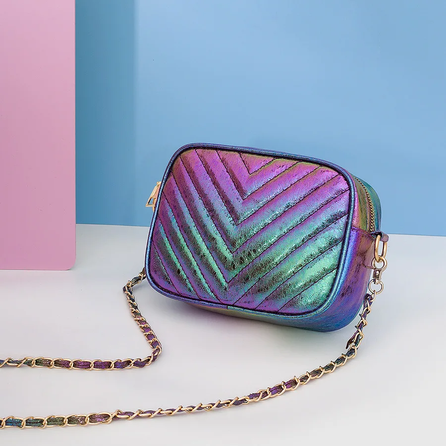 

Брендовые дизайнерские маленькие сумки через плечо из искусственной кожи с цепочкой для женщин 2021 Простые Модные сумки через плечо золотые