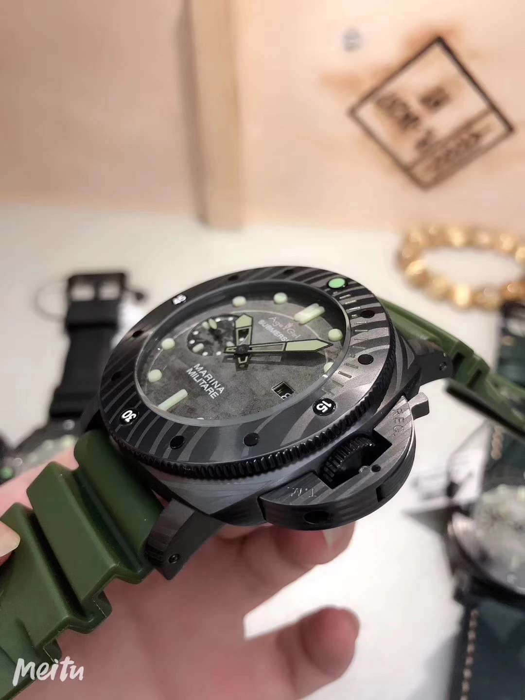 

Classic New Men Automatic Mechanical Black Stainless Steel Titanium Green Rubber Carbotech Luminous 3 Days Power 47MM Watch