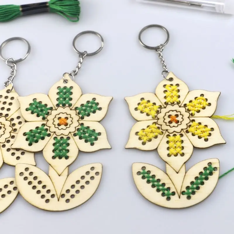 Деревянный брелок вышивка крестом Подсолнух с шерстяной нитью Сделай Сам Набор