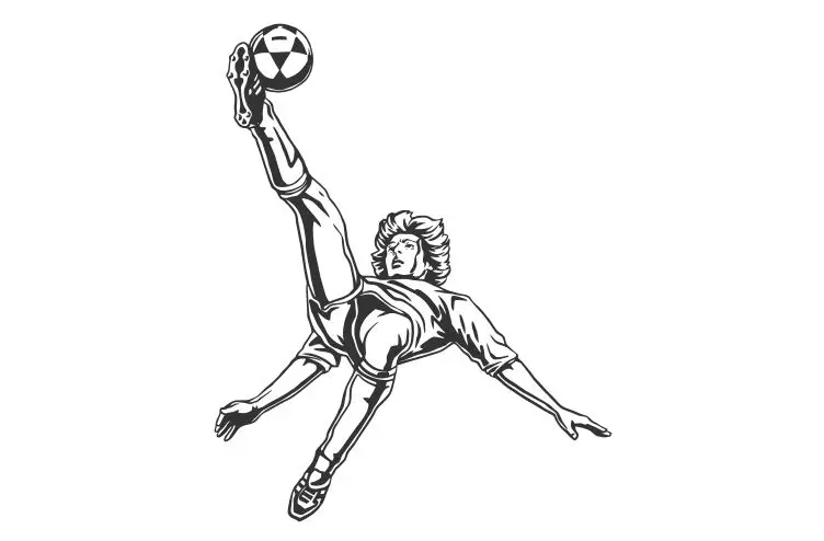 Молодой энергетический человек играющий в футбол на задней стороне