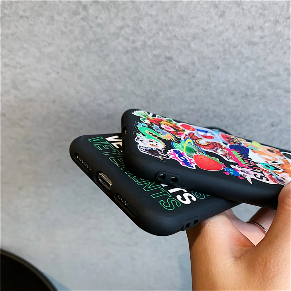 

Hot France Brand Vetementse Simple letter Phone Case For iPhone 12 11 Pro X XR XS MAX 7 8 Plus SE2 3D Relief Soft Silicon cover