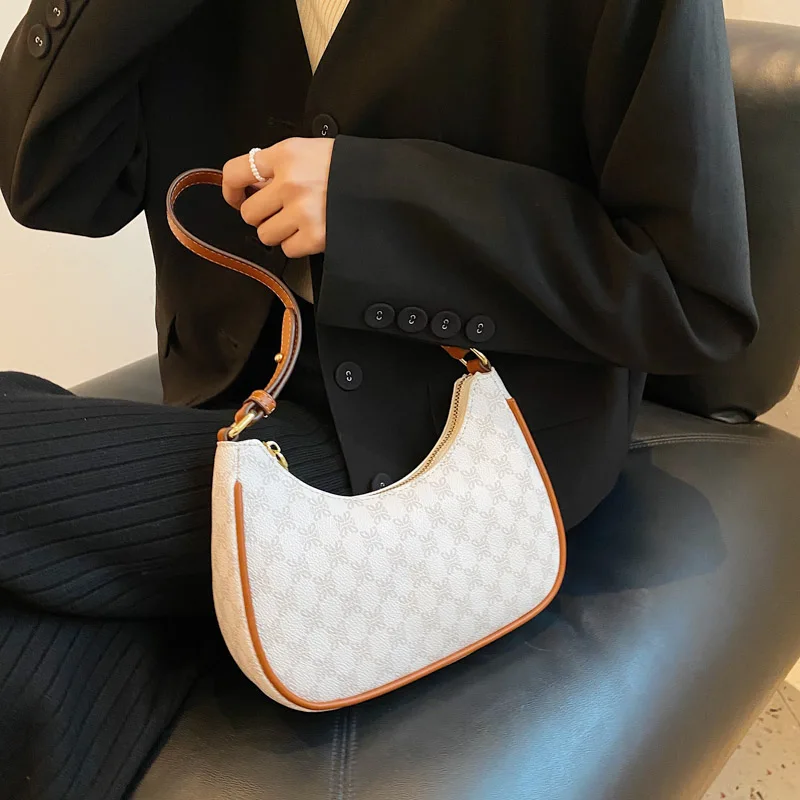 

Half-Moon Retro PU Leather Small Underarm Baguette Handbag and Purses for Women 2021 Winter Fashion Trends Brand Shoulder Bag