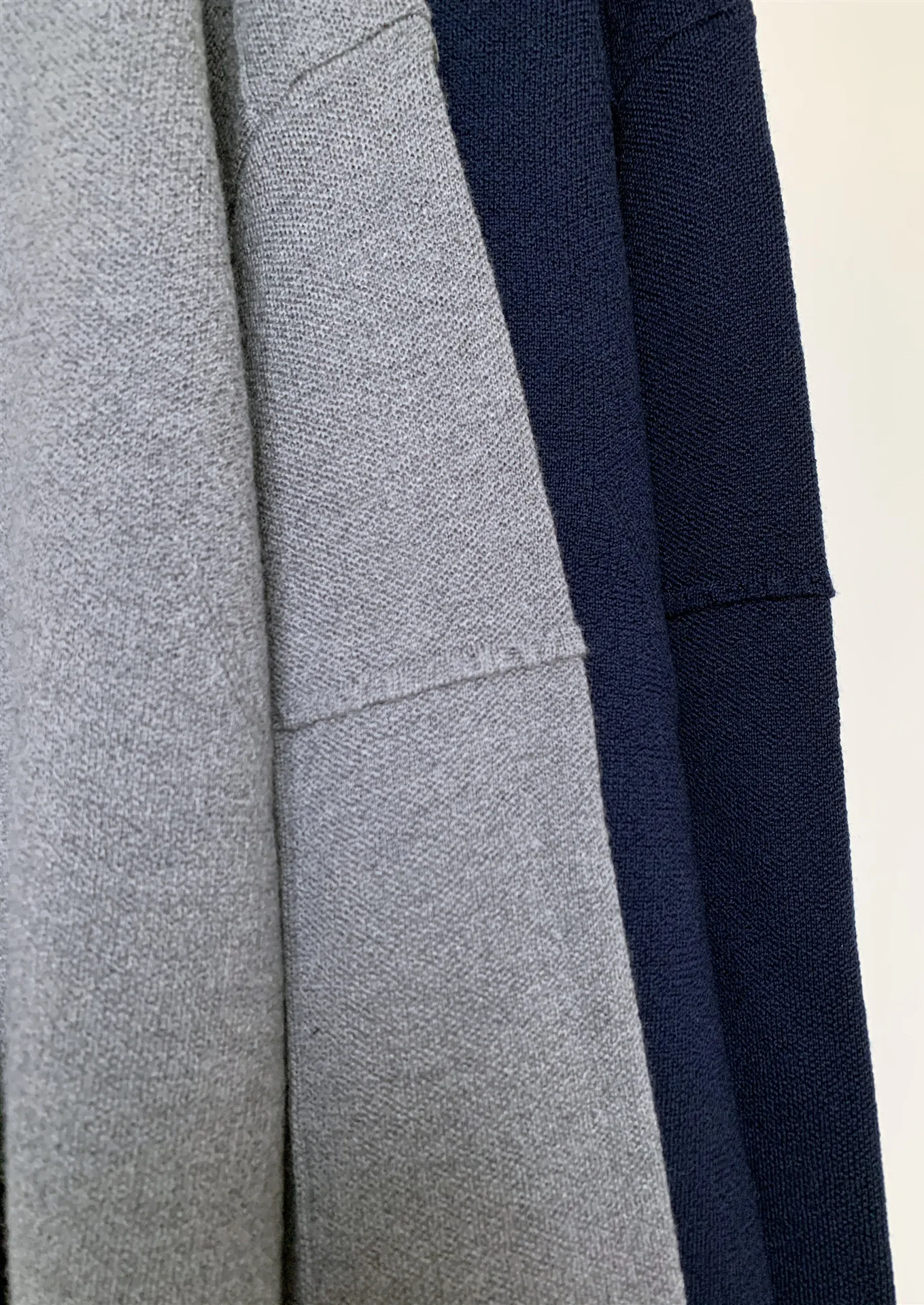

2020 new pure wool hooded sweater back letter skull patch design zipper knitted cardigan small jacket