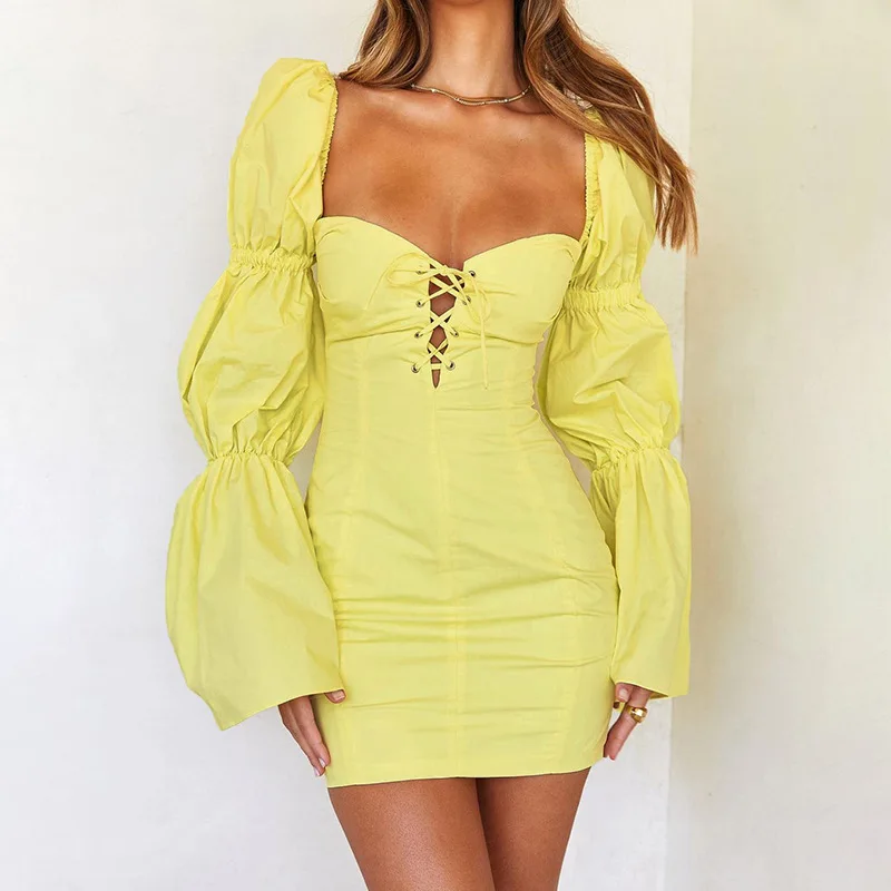 

BKLD желтое платье 2021, новая осенняя одежда для женщин, модное облегающее однотонное платье на шнуровке с квадратным вырезом и расклешенными ...