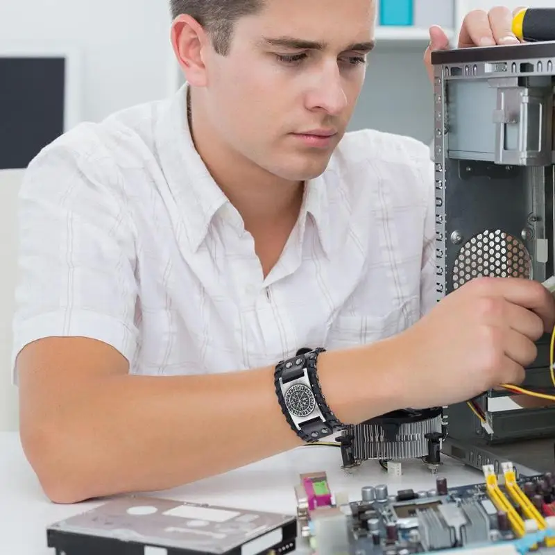 Широкий мужской браслет из кожи Браслет-талисман в стиле викингов