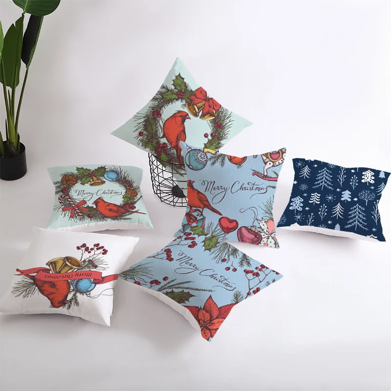 Декоративная наволочка с красными цветами 45 х45 см |