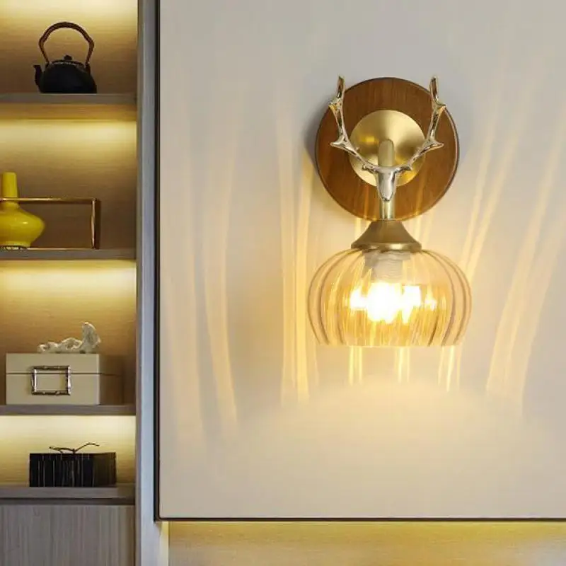 Настенный светильник в китайском стиле из массива дерева для спальни