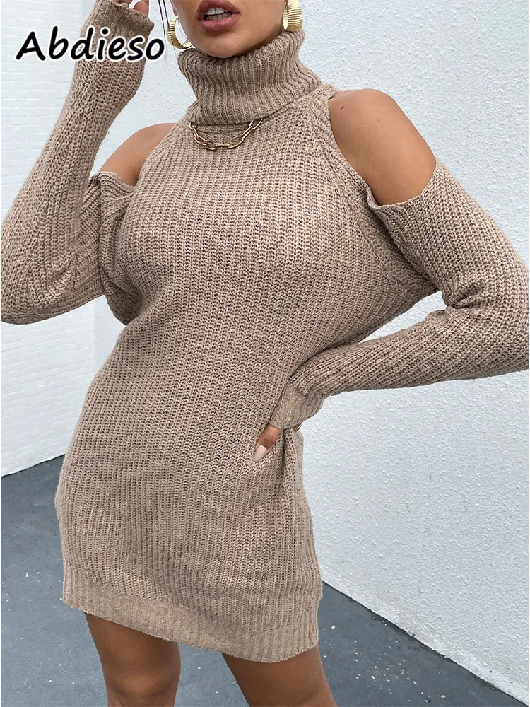 

Женское трикотажное мини-платье с длинным рукавом, с вырезами