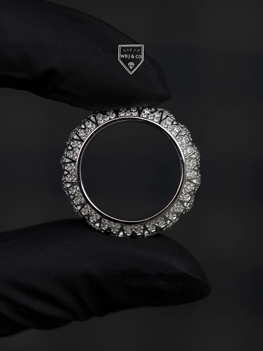 

WBJ Custom Jewelry Full Circle Rhinestone Ring Pyramid Inlaid Ring Full Rhinestone Ring Migos