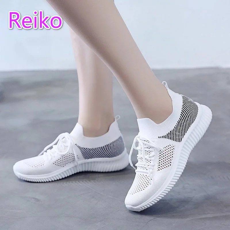Трендовая Корейская версия женских белых туфель, новинка 2021, летняя тонкая сетчатая обувь, дышащая женская обувь, спортивная сетчатая обувь