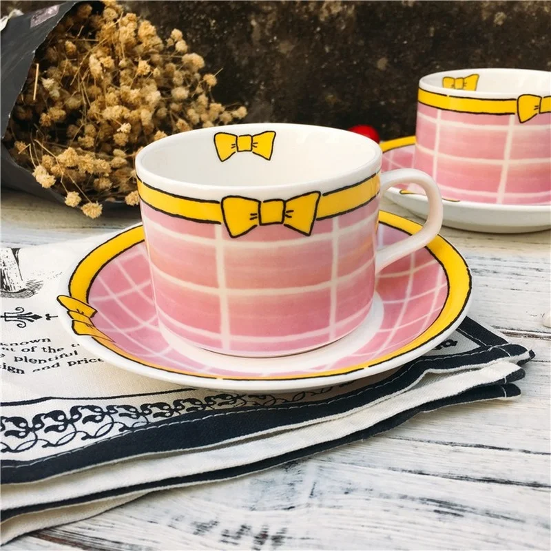 

Cute Girls Coffee Cup Set Utensils Funny Creative Ceramic Tea Cup Set Eco Friendly Gift Box Tazas De Cafe Drinkware EB50BD
