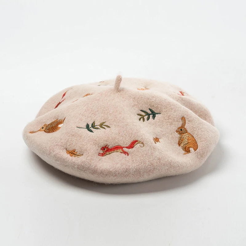 

Korean Autumn And Winter New Rabbit Squirrel Leaves Embroidered Wool Wool Beret Artist Hat Wool Hat