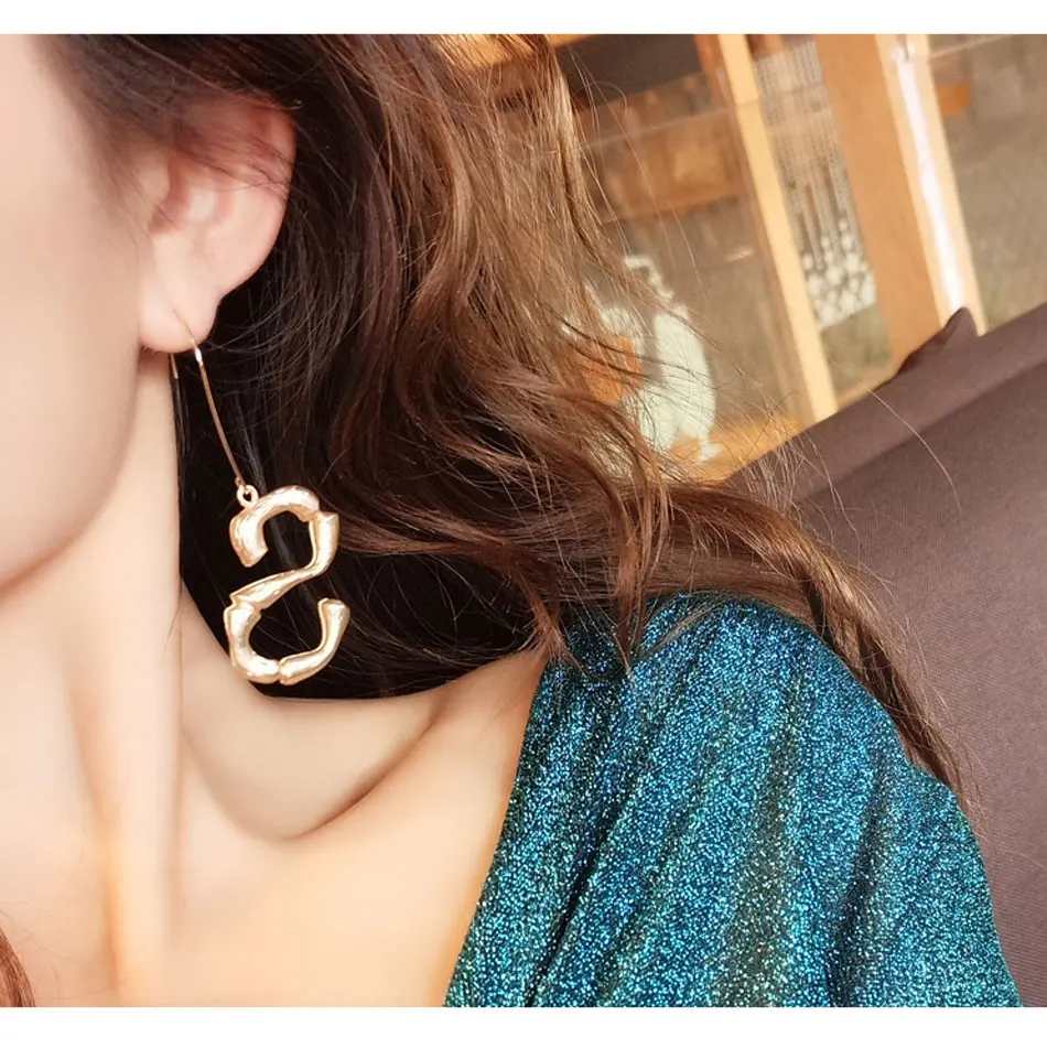 Женские серьги капли с золотыми буквами популярные трендовые золотые индийские