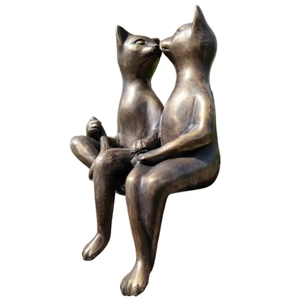 

Пара кошек свидание и поцелуй статуя в европейском стиле современные минималистичные Ремесла домашние полимерные украшения Рождественски...