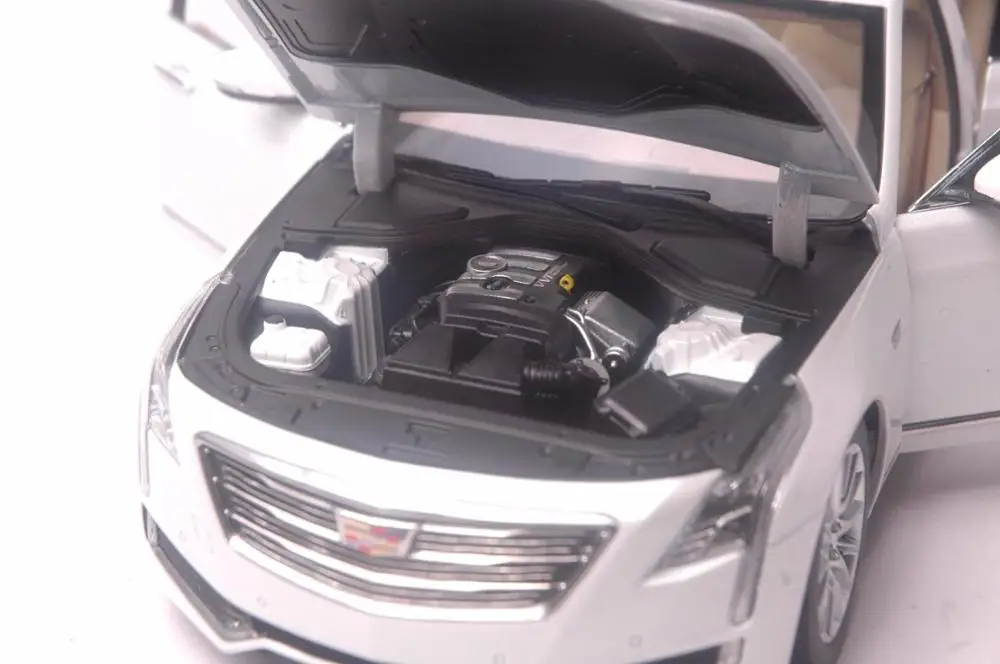 1:18 Модель литья под давлением для GM Cadillac CT6 2016 белый седан игрушечный автомобиль